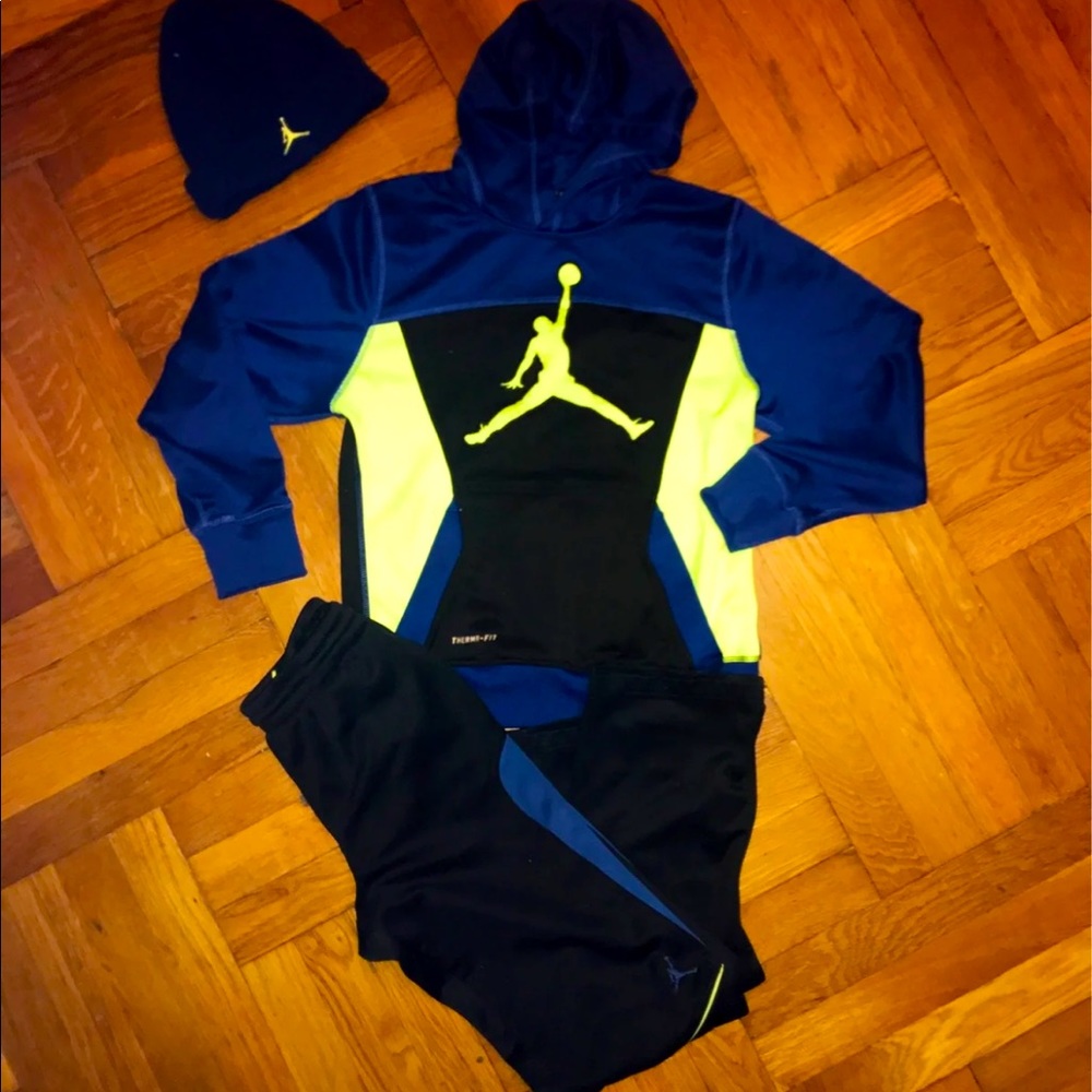 Jordan sweatsuit matching set with hat